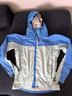 Marmot hooded rain jacket PreCip Eco Minimalist Rain Jacket Women’s Size Small.